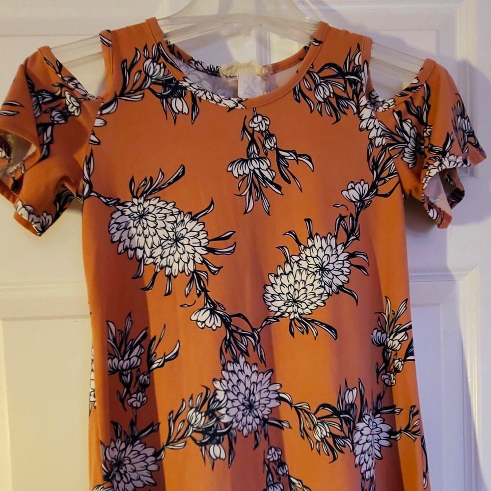 Big Girls cold shoulder dress (size 12 / btween)